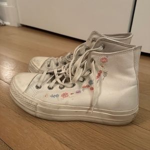 CONVERSE ALL LIFT PLATFORMS FLORAL SIZE 8.5W